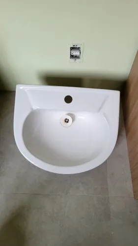 Lavatório de banheiro + coluna