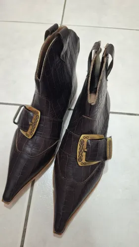 Bota Nova Lolita Pimenta 