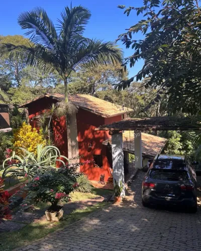 Casa no Condomínio Jardins, em Brumadinho/MG