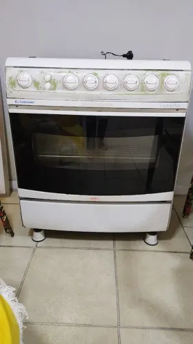 Fogao 6 bocas e forno Continental Caprice Plus