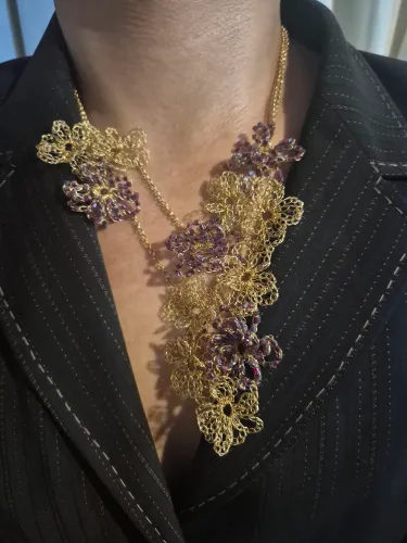 Colar 18k com miçangas