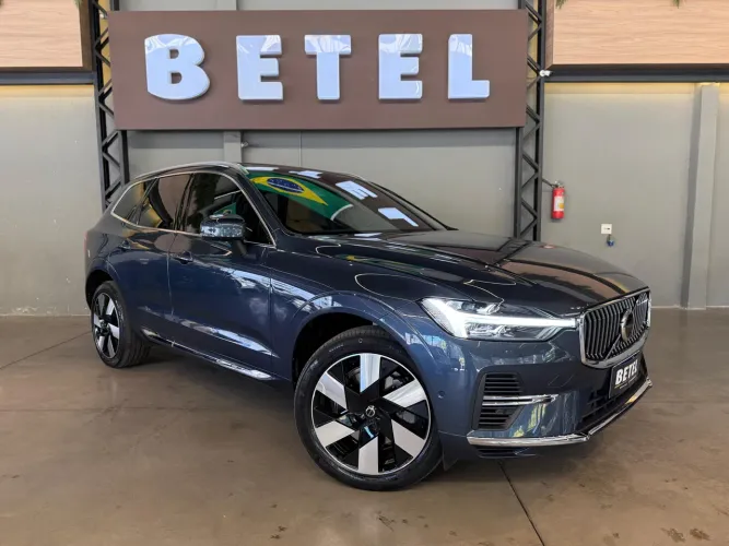 Volvo XC-60 T-8 Ultimate 2.0 AWD (híbrido) 2024