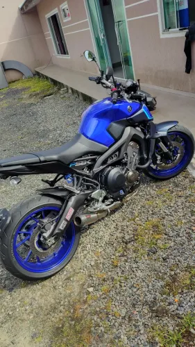 Vendo MT 09 único dono