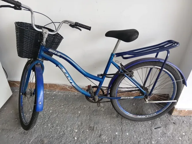 Vendo uma bicicleta