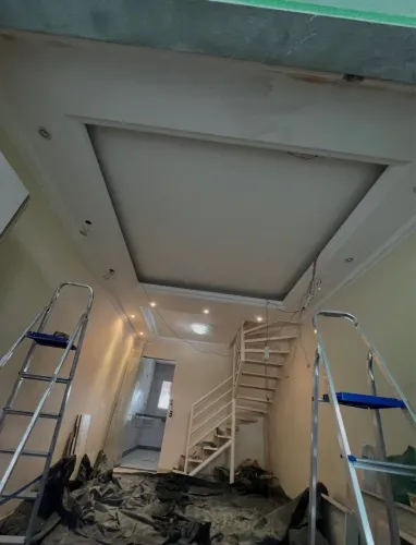 GESSEIRO E PINTOR 