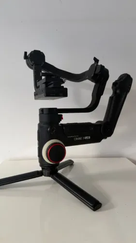 Estabilizador para câmera Gimbal Zhiyun Crane 3 Lab 