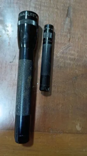 2 minis lanternas americanas Maglite raras 