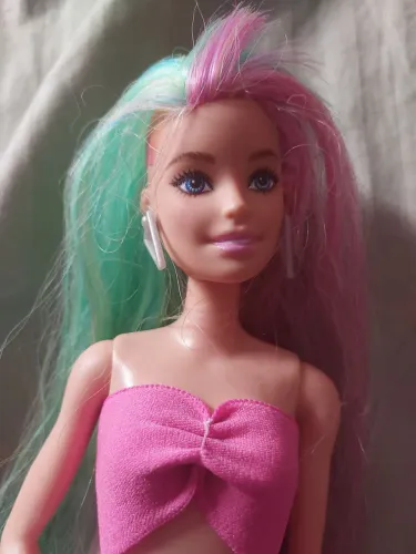 Mattel Boneca Barbie Penteado Arco-íris<br>