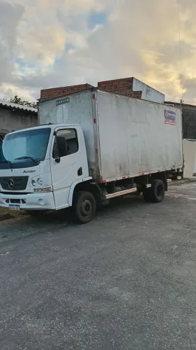 Caminhão baú de fretes e mudanças só ligar 