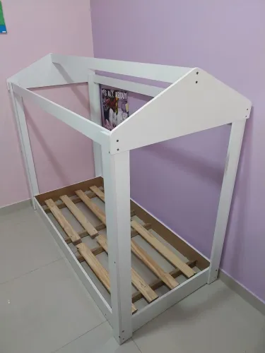 Cama montesoriana estilo casinha super nova 