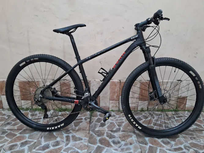 CALOI BLACKBURN + ACESSÓRIOS