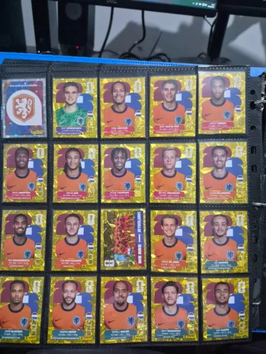 SET COMPLETO HOLANDA GOLD CRUMPLE COPA 2026 PANINI