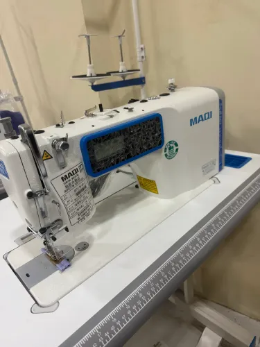 Máquina rena eletrônica zero completa de tudo