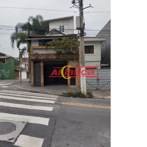Três casas Residenciais com salão comercial - Excelente para Renda/investimento e moradia