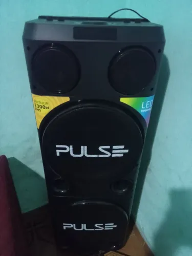 Vende se hoje torre de som da pulse 2300 watts rms