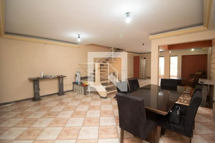 Casa à Venda - Jardim Maia, 3 Quartos, 300 m2