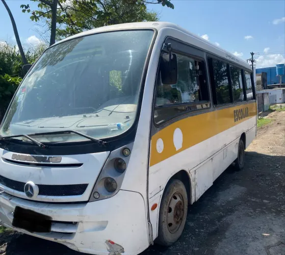 Microônibus Neobus Thunder Lo 2006