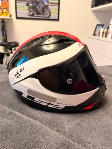 Capacete LS2 Arrow Tricomposto Autografado