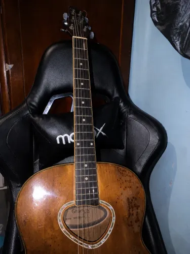 VIOLÃO (SEMI-NOVO)