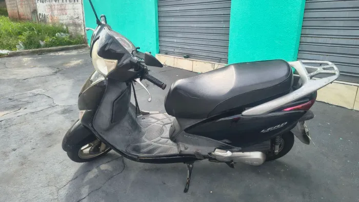 Moto Honda lead 110 cilindrada