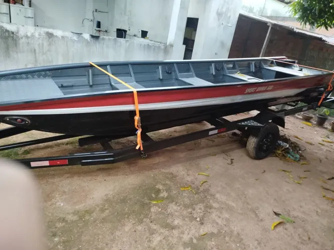 Barco e carreta zero nunca usado