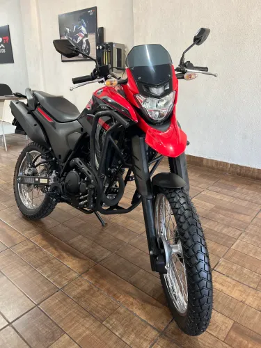 XTZ 250 LANDER ABS 24/24 VERMELHA