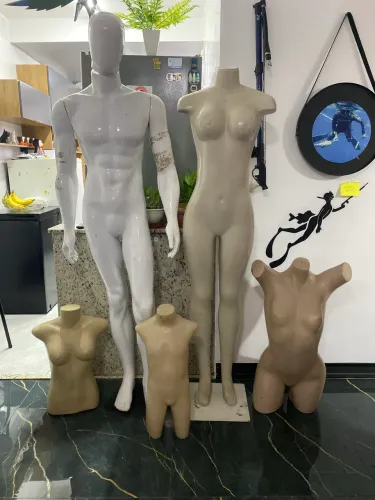 Manequins