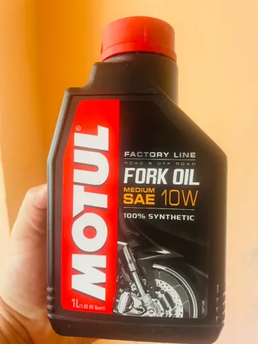 Óleo de suspensão Motul 10w 100% sintetico