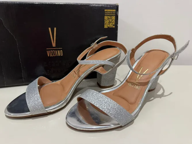 Sandália glitter Vizzano