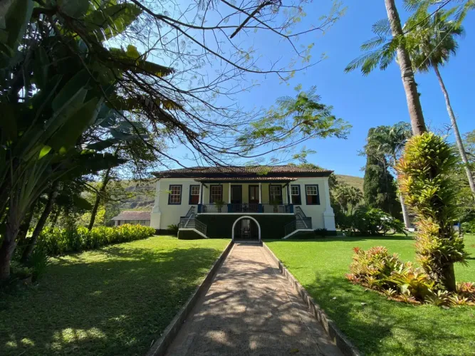 Fazenda/Sítio/Chácara para venda com 2157188 metros quadrados com 20 quartos
