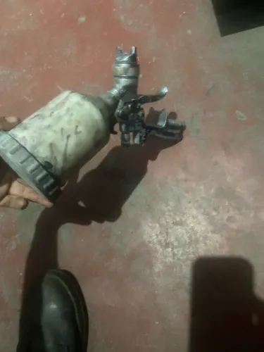 Furadeira+ pistola de tinta 