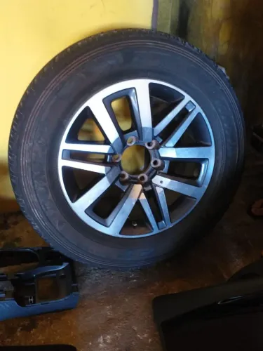 Estepe Da Hilux