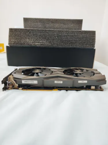 VENDO: Nvidia GTX 1070 8GB Zotac AMP Core Edition