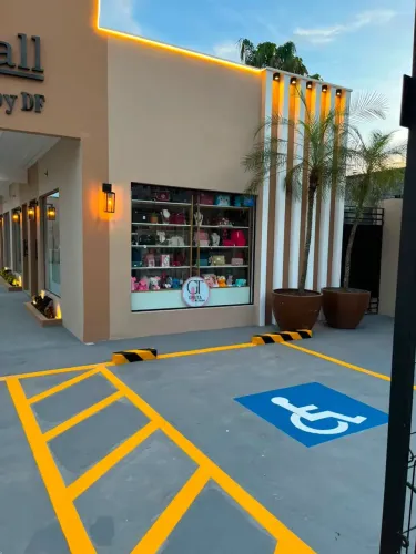 Sala comercial no Golf Mall