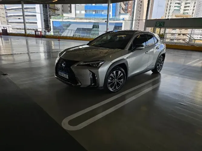 Lexus UX-250H F-sport 2.0 16V Aut.(hybrid) 2019