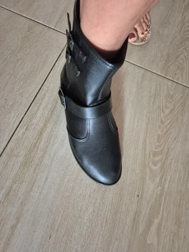 Bota Feminina Beira Rio, tamanho 38 preta