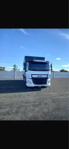 DAF CF 310 6x2 Baú Lonado 2033/2024