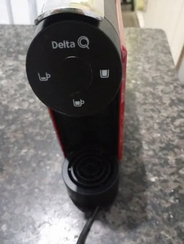 Cafeteira delta Q