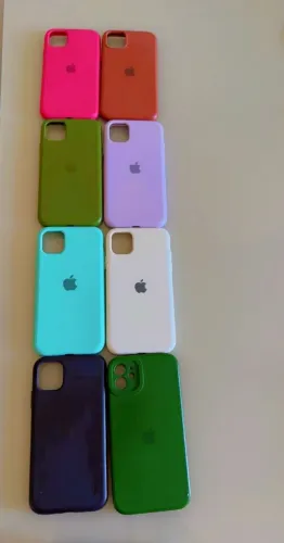 Kit com 7 Capas para iPhone 11 - Ótimo Estado