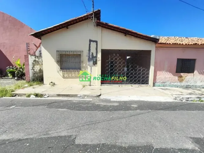 Casa com 2 dormitórios à venda. 170 m² - Centro - Teresina/PI