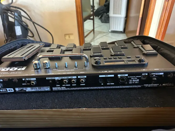 Pedalboard + pedaleira line 6 xt live