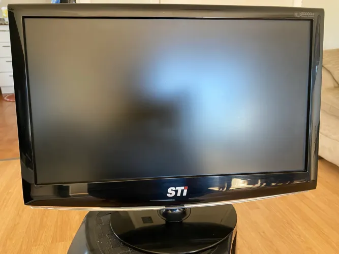 Monitor STI (Semp Toshiba) 18,5" - Perfeito Estado (Com Cabos)