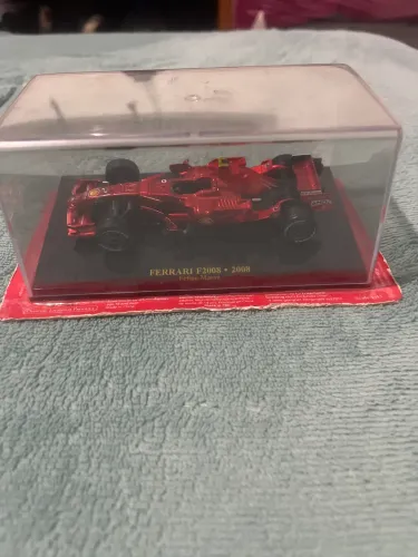 miniatura f1 felipe massa 2008 lacrada ainda