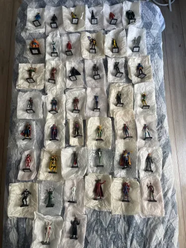 Coleção Marvel 2006 - 44 Miniaturas Licenciadas - Bom Estado
