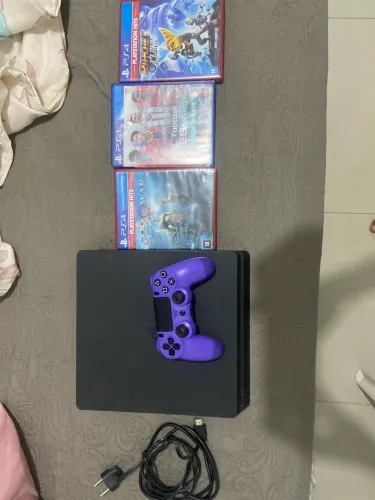 Ps4 1 controle e 3 jogos