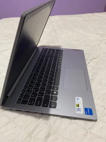 Lenovo ideapad 1