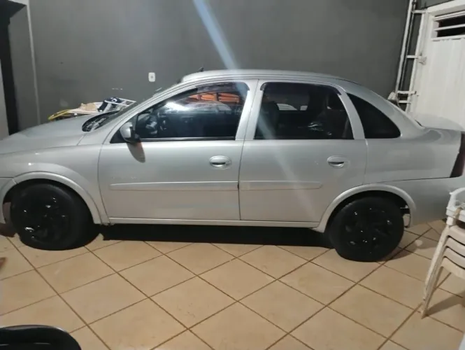 Chevrolet Corsa Sed. Premium 1.4 8V Econoflex 4P 2011