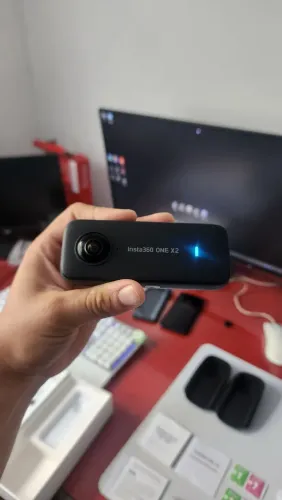 Câmera Insta 360 ONE X2