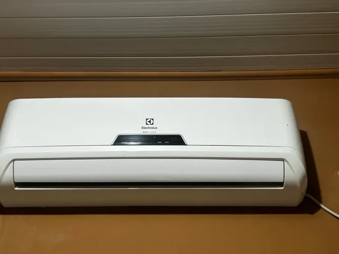 Split Electrolux