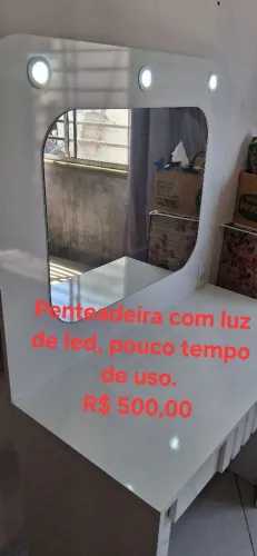 Penteadeira com luz de led